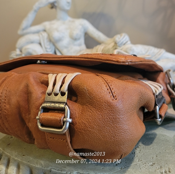 L.A.M.B. Gwen Stefani Leather Lace-Up Shoulder Bag Luxury Designer Celebrity #70 - Picture 14 of 16